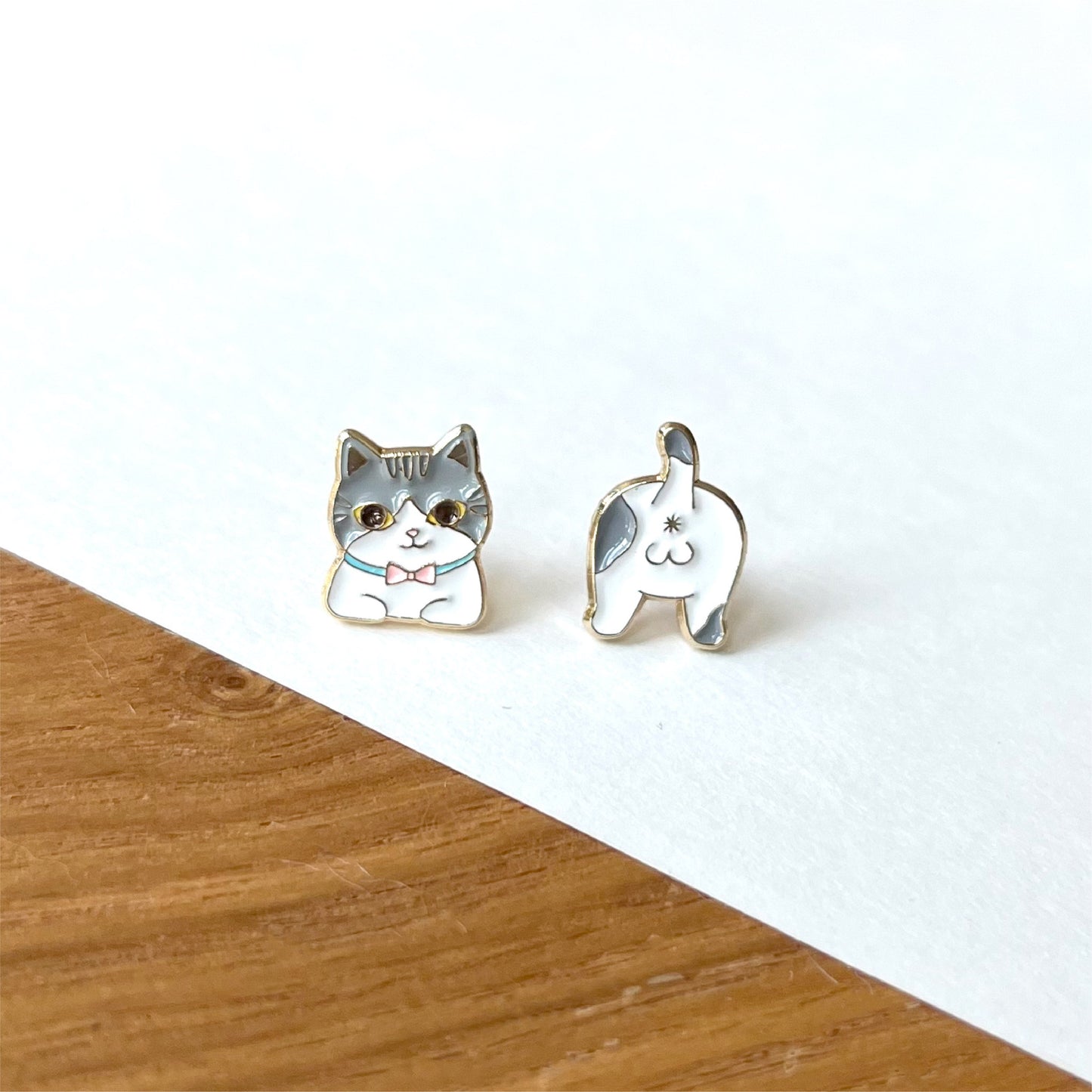 Meow 灰白色紳士貓摺手手和貓屁屁耳環 Meow by Catitude